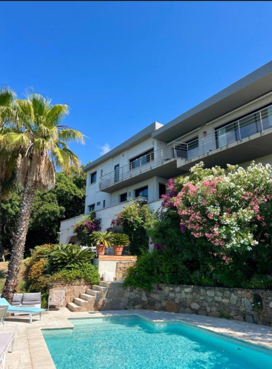 Villa Hirondelles 35 Cavalaire-sur-Mer Exterior photo